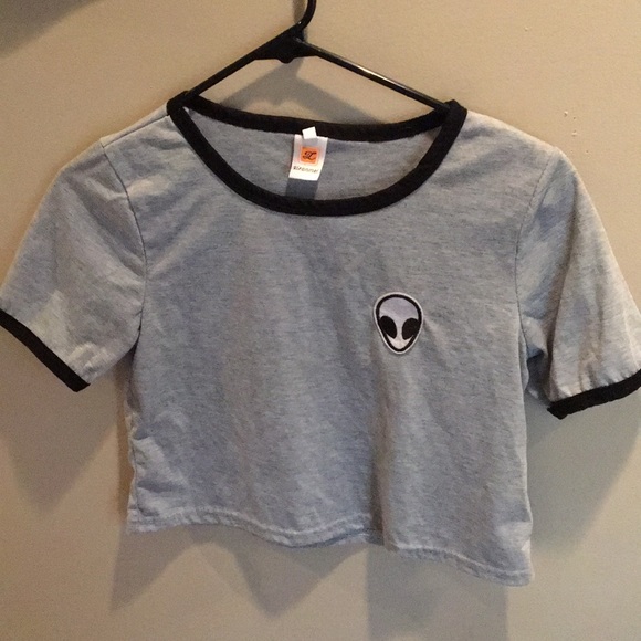 Tops - Cropped Alien T-shirt Tops - Cropped Alien T-shirt